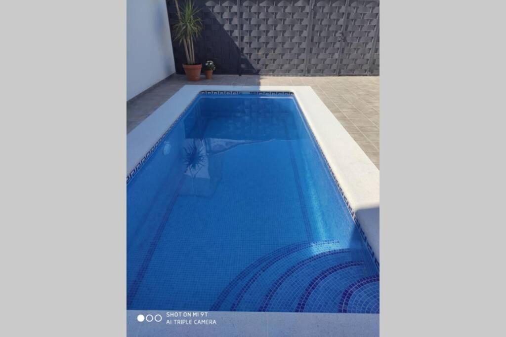 Nayda Gran Casa Con Piscina Holiday home Merida